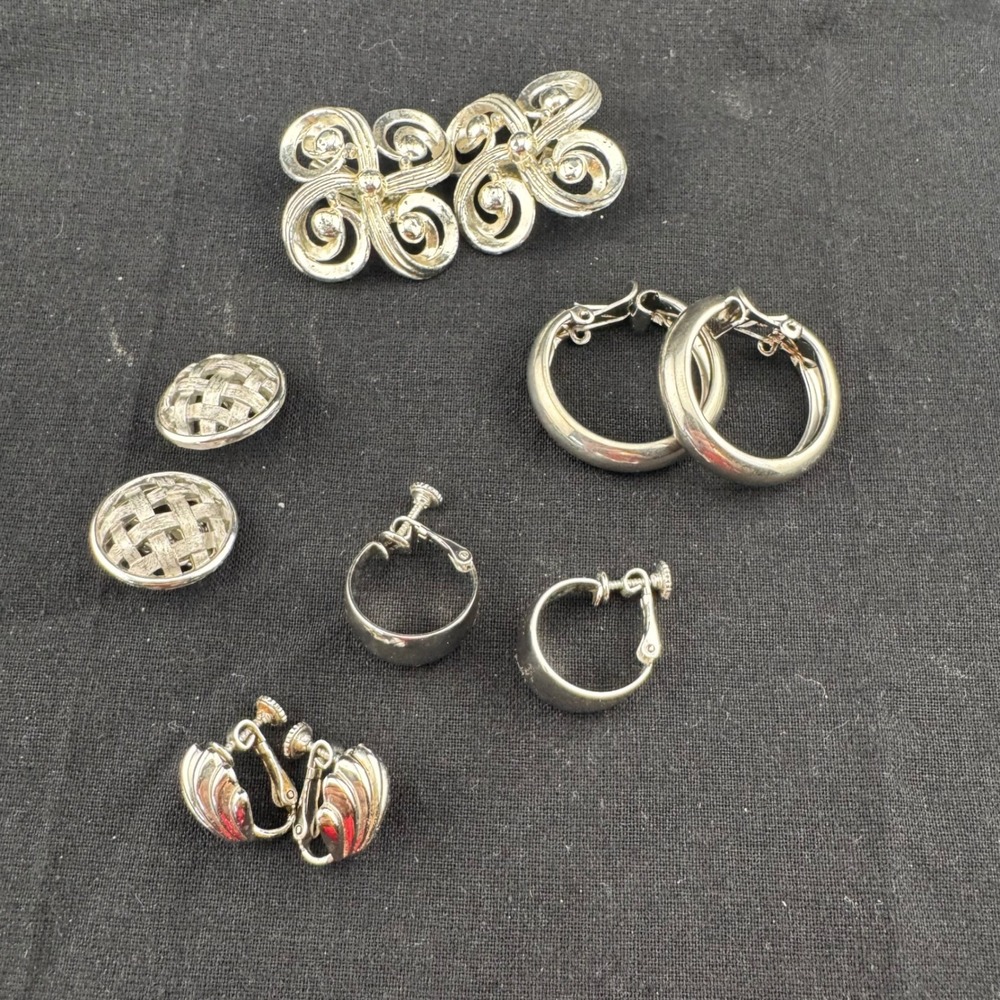 5 Pieces Vintage Silver Tone Earrings Clip On Screw Back Napier Trifari